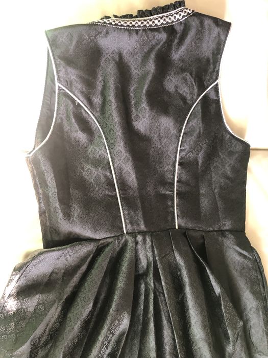 Баварська сукня для октоберфесту