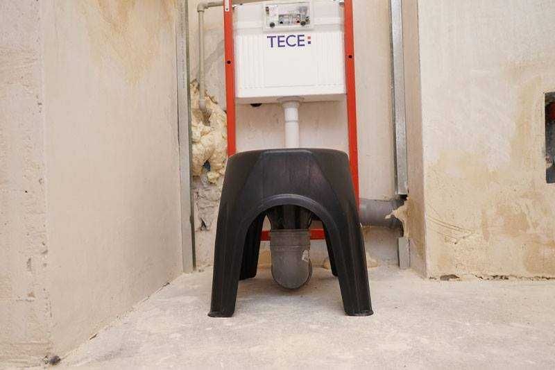 Sedes przenośny remontowo- budowlany, ubikacja mobilna z podłączeniami