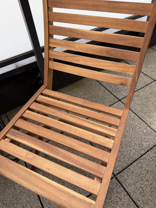 Sprzedam krzesla ogrodowe.