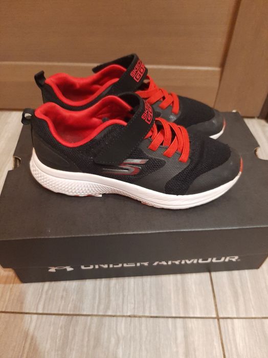 Кросівки skechers 34