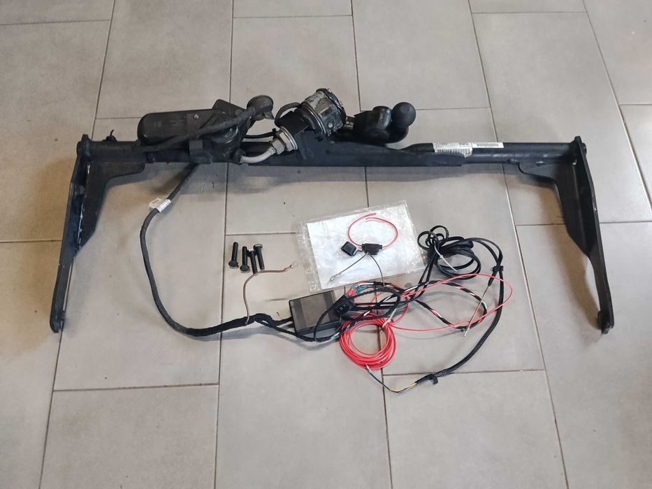 Oryginalny Hak Holowniczy VW PASSAT B7 10-15 instalacja modul KOMPLET