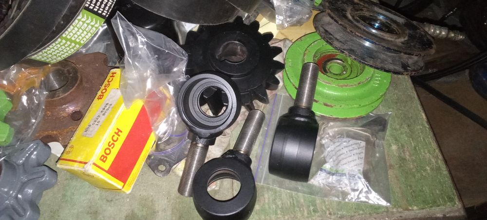 Запчастини Deutz-Fahr 06542684