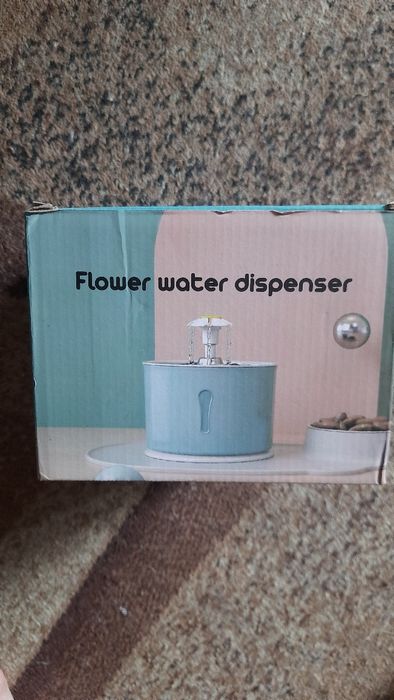 Фонтанчик- поїлка для котиків