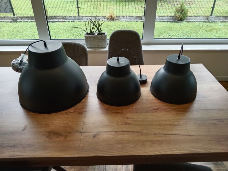 Zestaw lamp sufitowych, metalowych