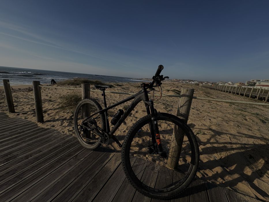 KTM myroon pro 2020