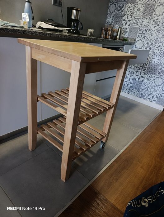 estante IKEA  de cozinha