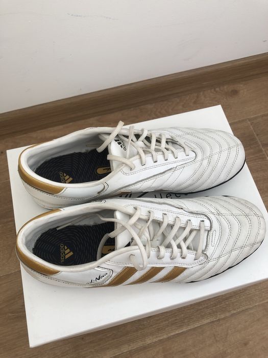 Сороконожки Adidas Adinova