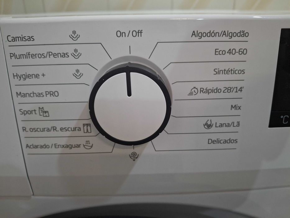 Máquina de lavar roupa - tão bom com novo