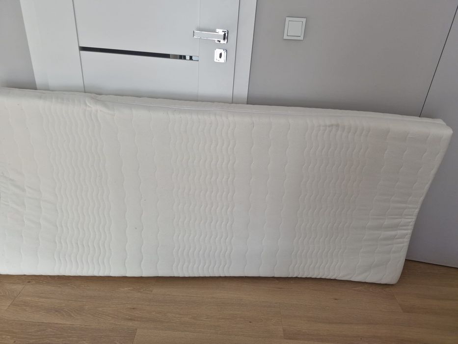 Markowy materac lateksowy Janpol 90x200 cm – stan bardzo dobry!