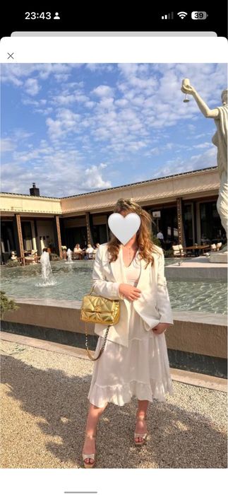 Елітна біла сукня