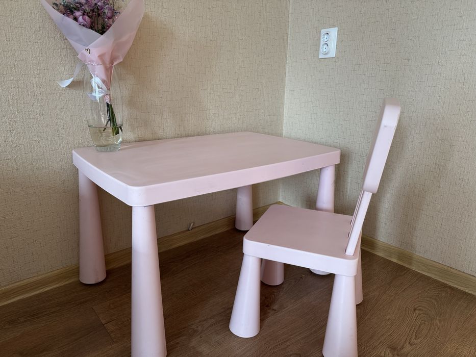 Стол и стул ikea