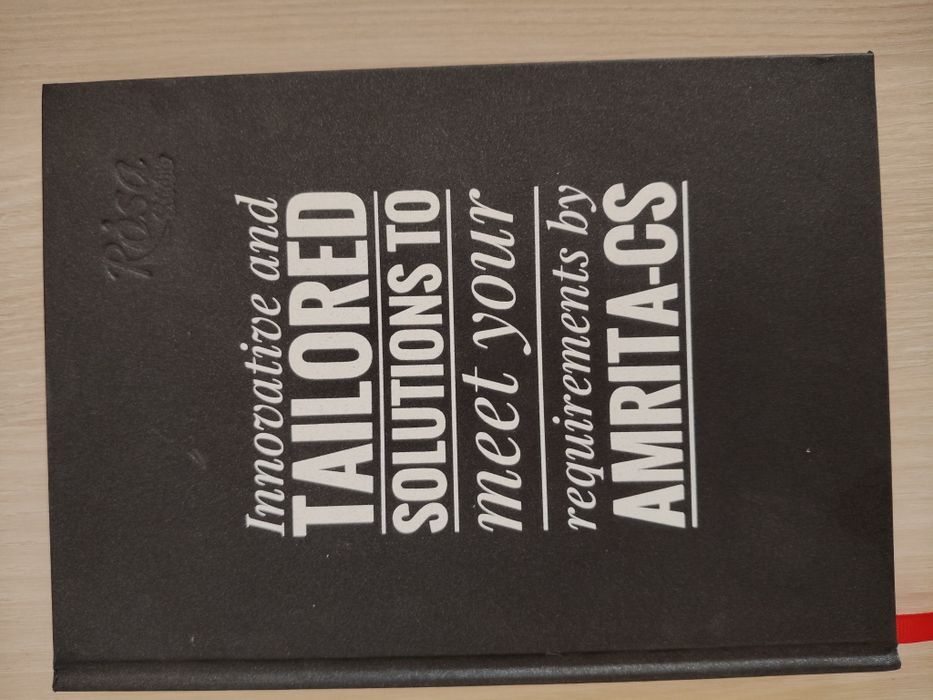 Повністю чорний блокнот