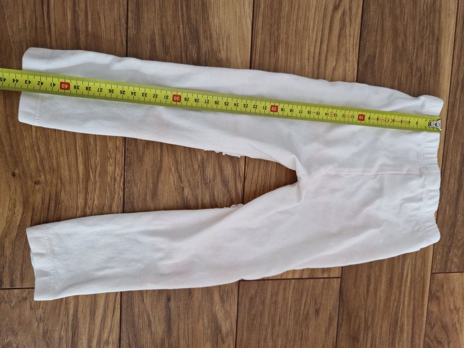 Leginsy dla dziewczynki z falbankami sinsay 86/92