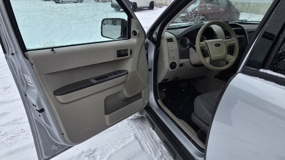 Продам Ford Escape 2010