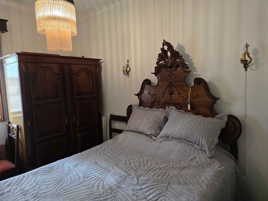 Quarto para arrendar no centro de Gaia