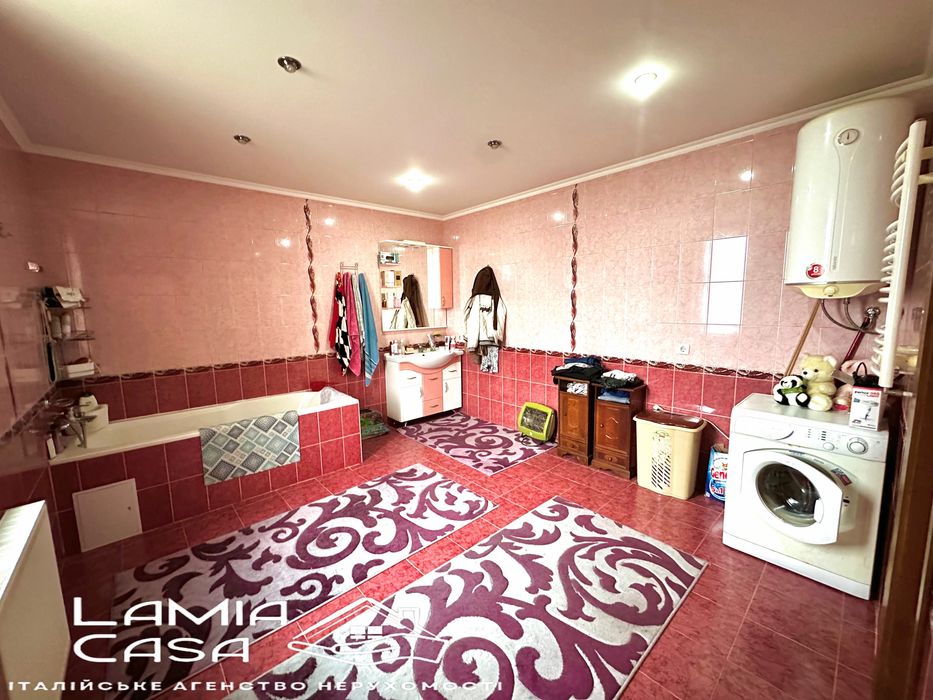 Продаж будинку на 2 родини з 2 різними входами. 3 хв від Г. Майдану