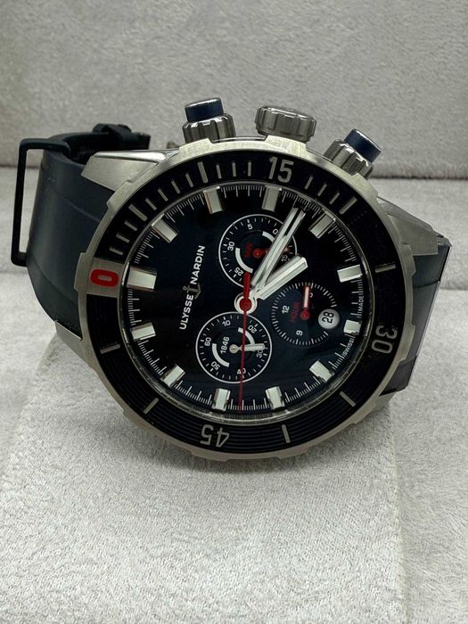 Часы Ulysse Nardin Diver Chronograph