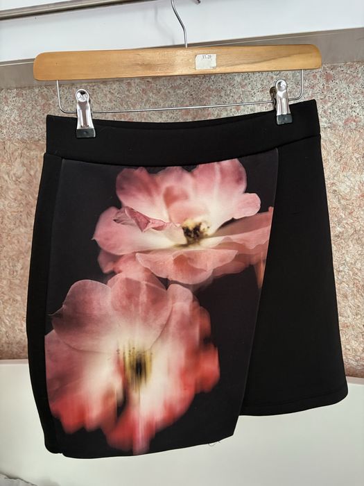 Спідниця чорна еластична