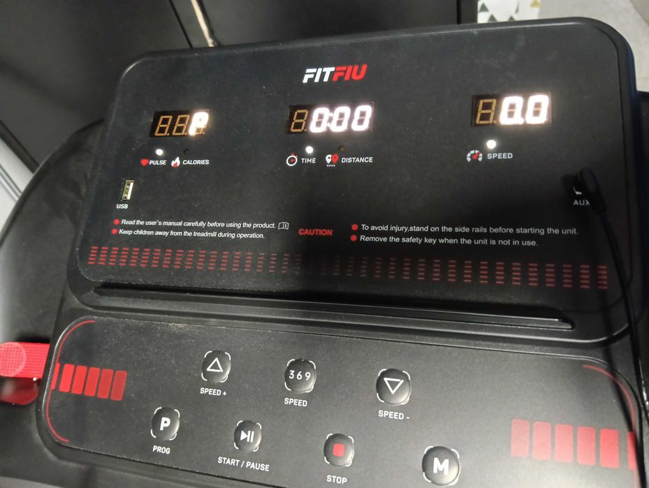 Vendo passadeira elétrica usada 3 vezes está nova