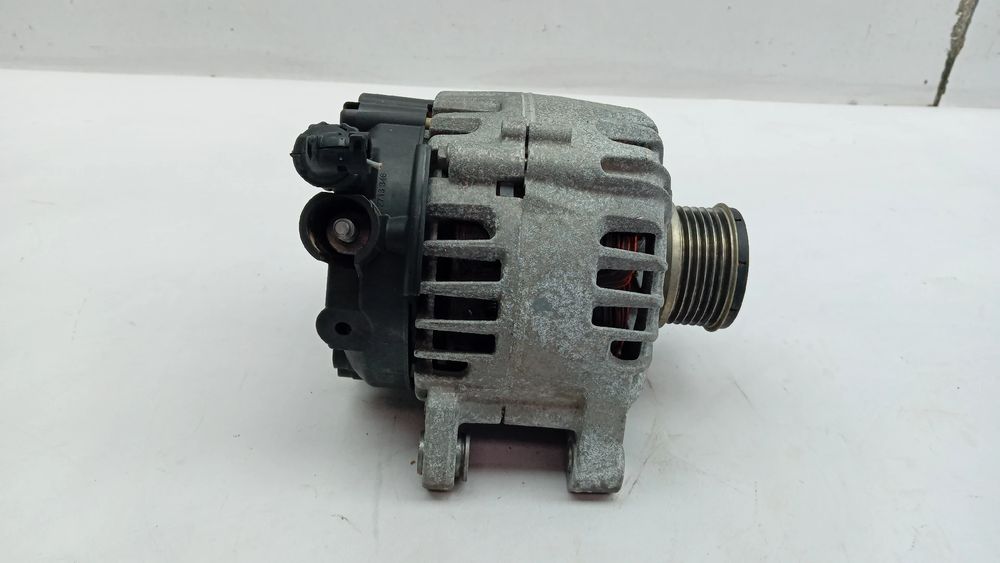 Alternador PEUGEOT 3008 II (M_)