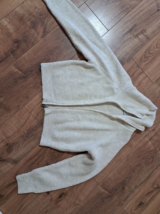 Продам жіночий кардиган, розмір М