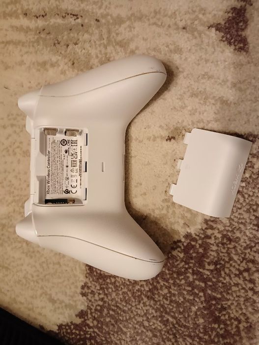 REZERWACJA  2x Konsola Xbox one + gry + pad