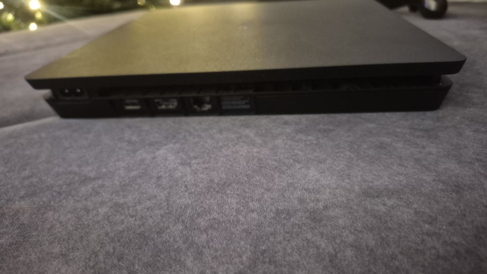 Konsola PS4 Slim 1 TB