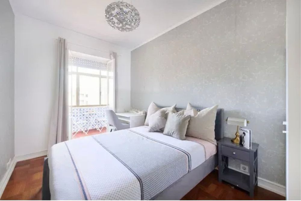 Arrenda quarto / aceitamos casal