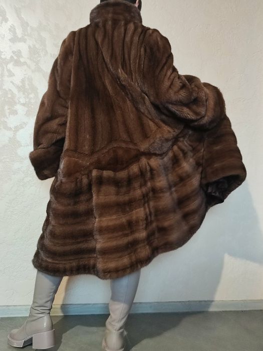 Розкішна норкова шубка 44- 46 розміру