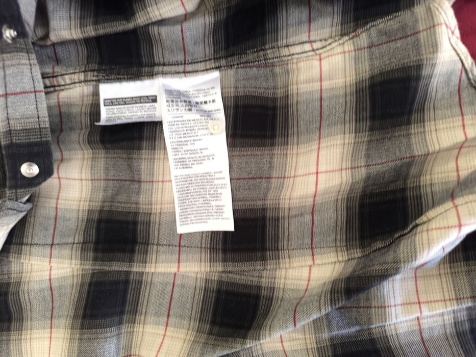 Camisa Levis L, impecável