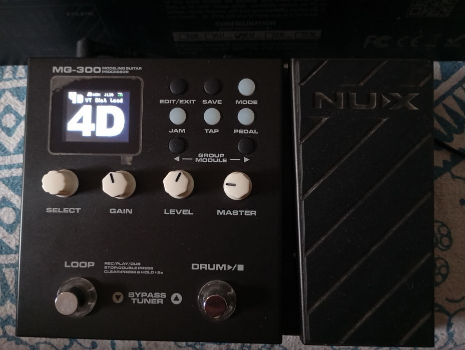 Multi efeitos MG 300 Nux
