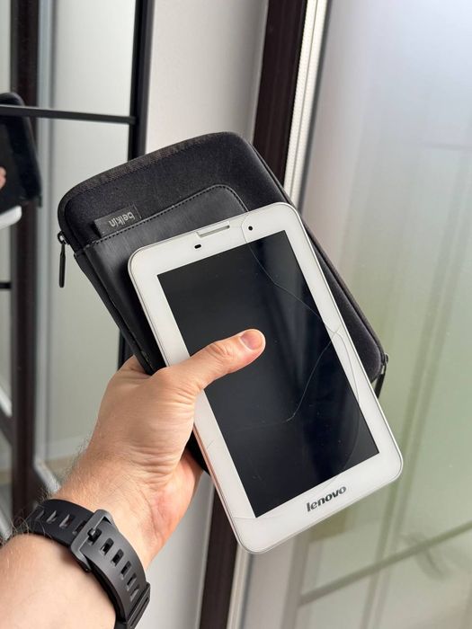 Планшет Lenovo на 2 Sim картки