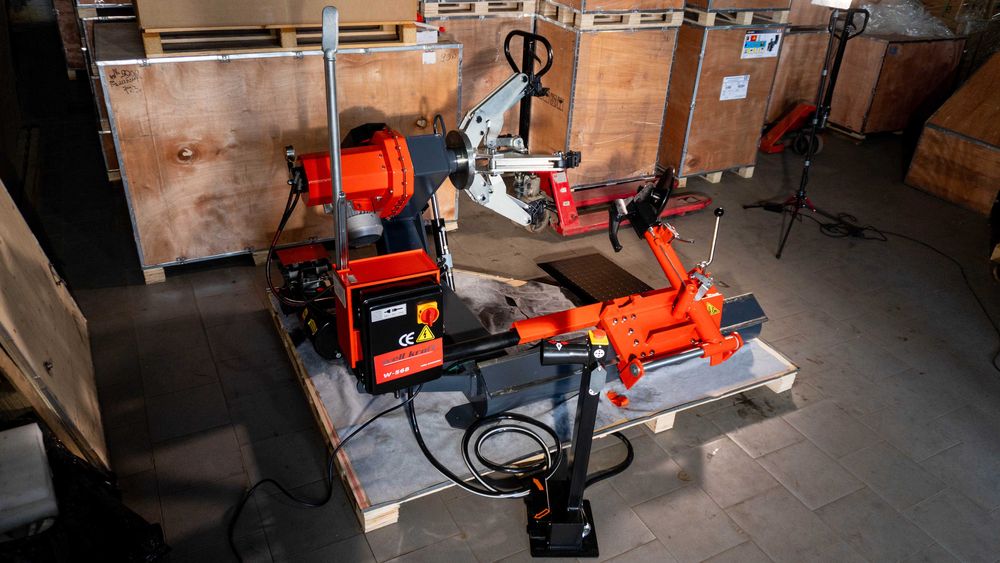 Вантажний шиномонтажний верстат Well Kraft W-568