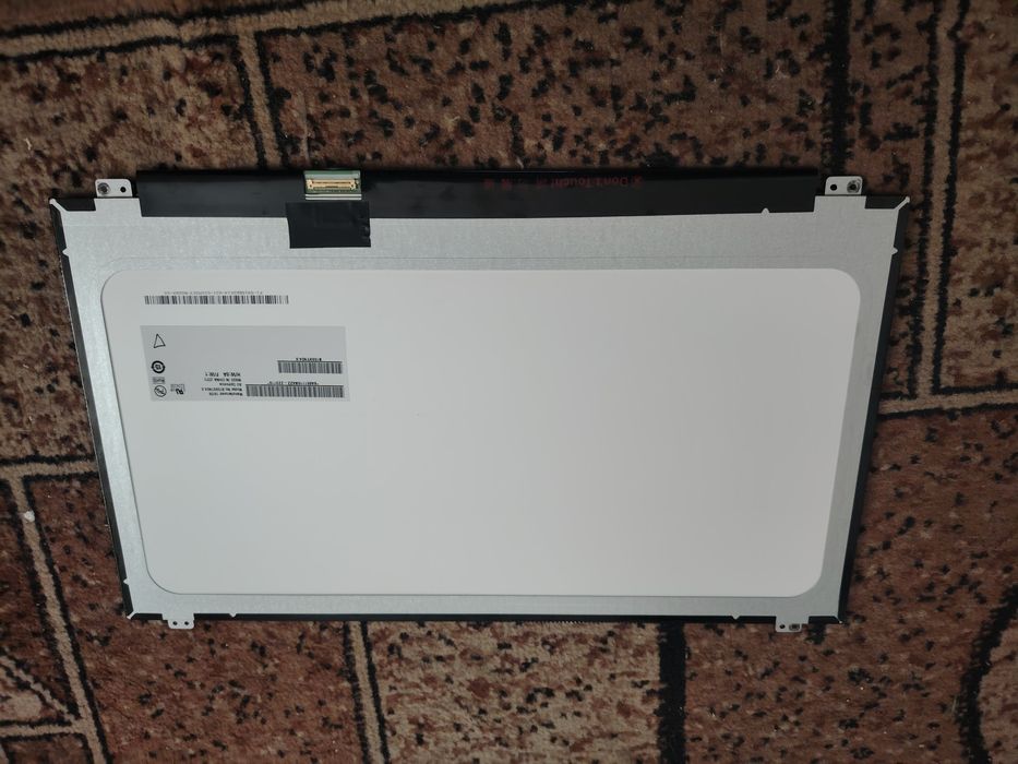 матриця  B156XW04 V.5   в ідеальному стані