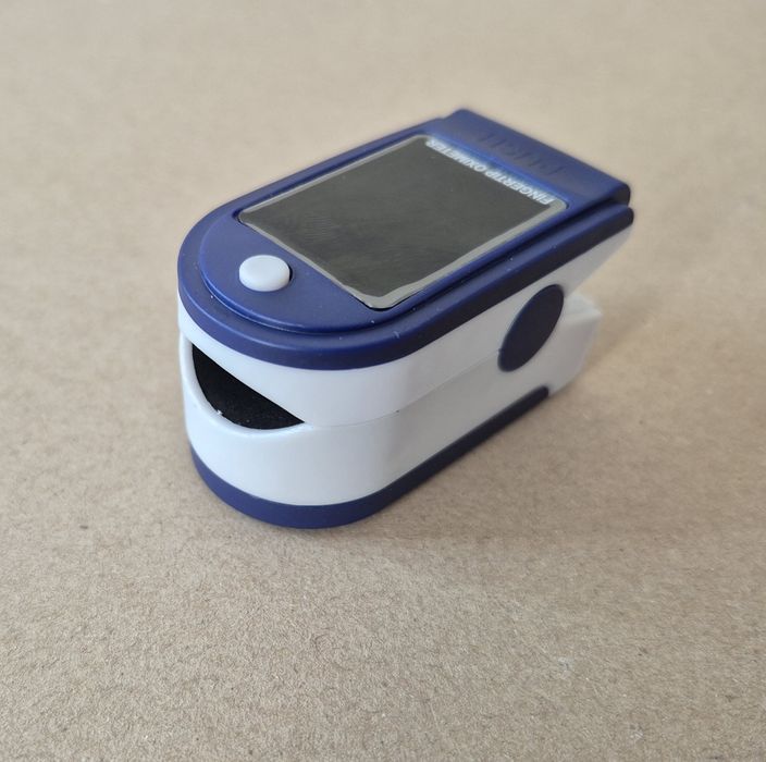 Пульсоксиметр Fingertip Pulse Oximeter LK87