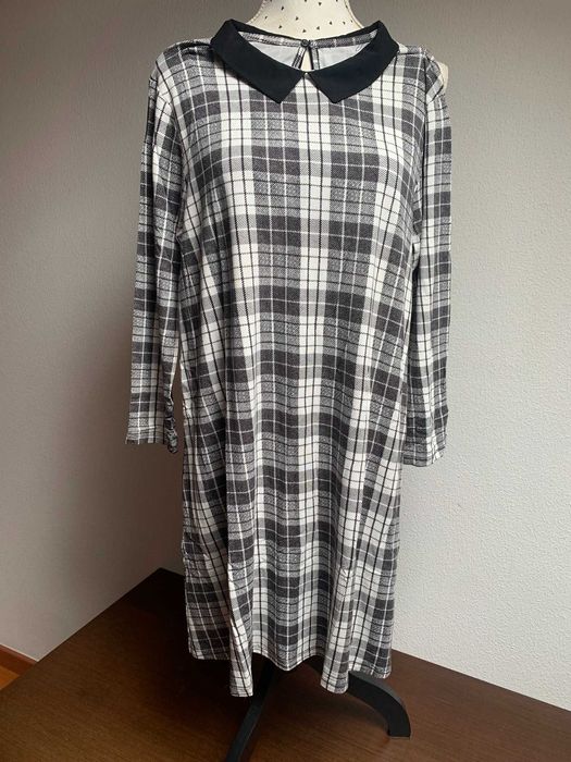 Vários vestidos casuais