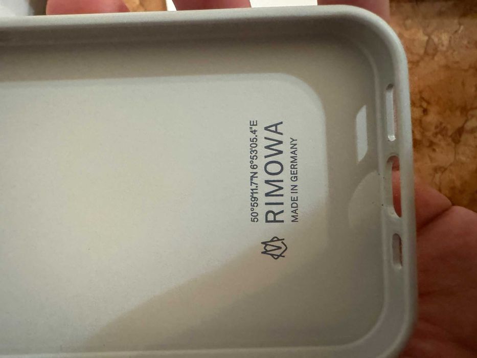 Capa Iphone 15 Pro - RIMOWA
