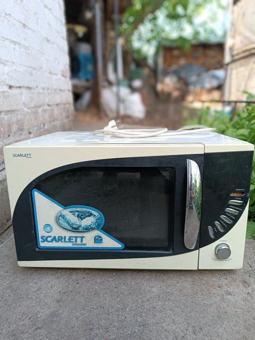 Мікрохвильова піч Scarlett Свч микроволновка