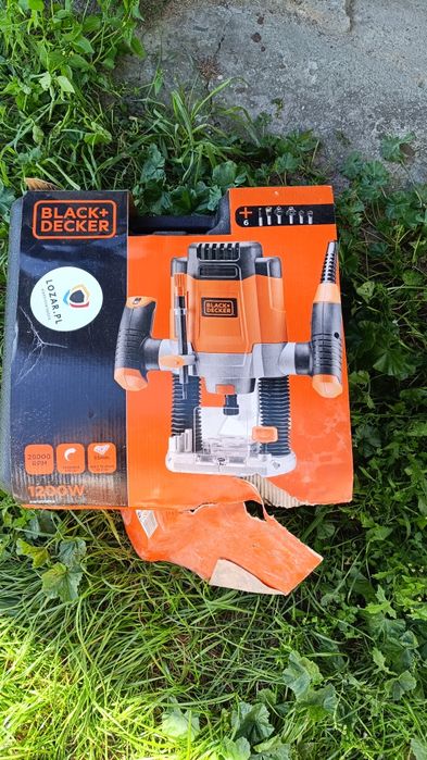 Frezarka Black&Decker KW1200EKA - Frezarka górnowrzecionowa