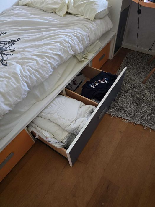 Quarto de criança completo com beliche