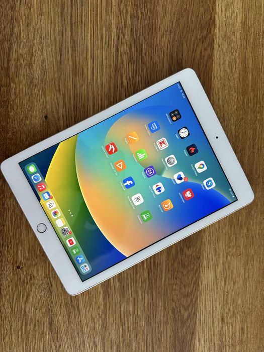 Zadbany Apple iPad 5 bez blokad okazja