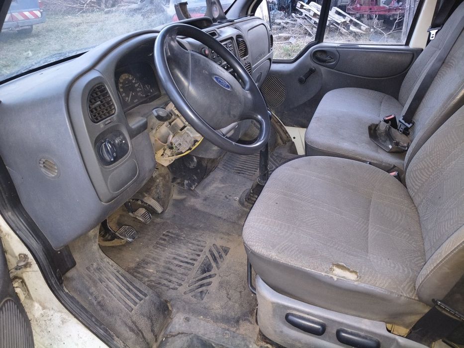 Karoseria Ford Transit MK6 brygadowka z paką 2,0 TDDI 2003r osobowa