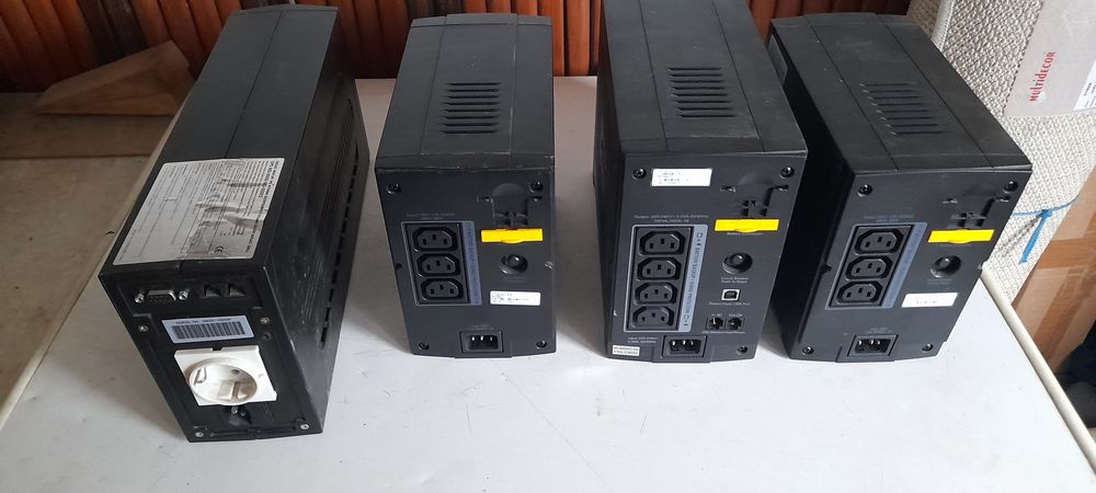 Zestaw 5 Apc  UPS  zasilacz awaryjny okazja
