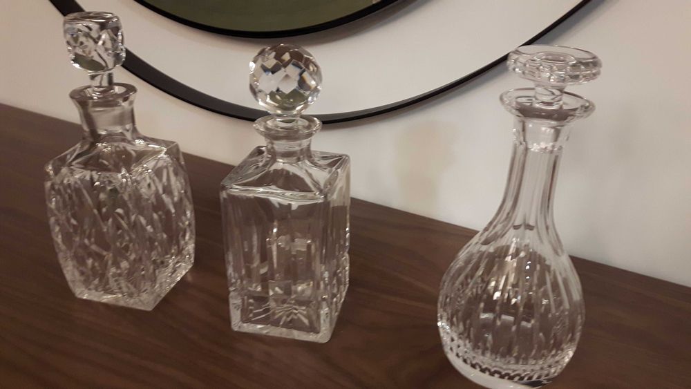 Copos de Whisky e Garrafas de Cristal