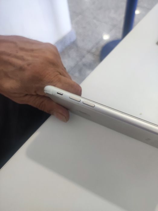 Vendo IPHONE Bom.