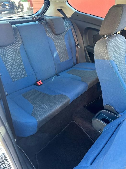 Ford fiesta  vendo ou troco