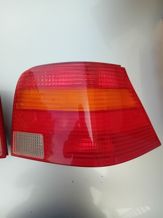 Farois traseiros vw golf 4, valeo