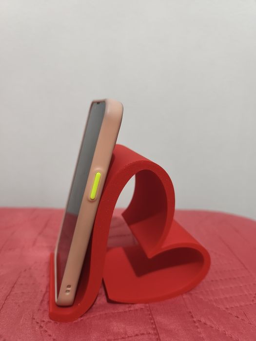 Suporte para telemóvel em formato coração