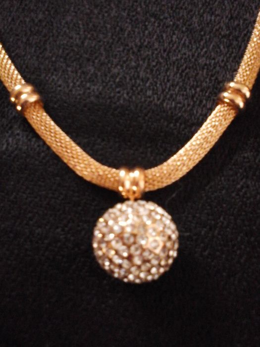 GARGANTILHA Dourada c/Berloque Brilhantes "Fashion Jewerly" - NOVA!