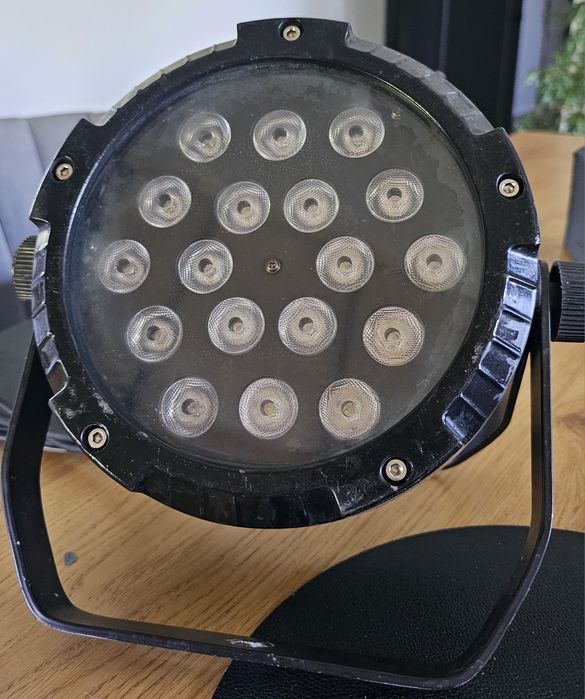 Par Flash Butrym IP65 18x10 RGBW